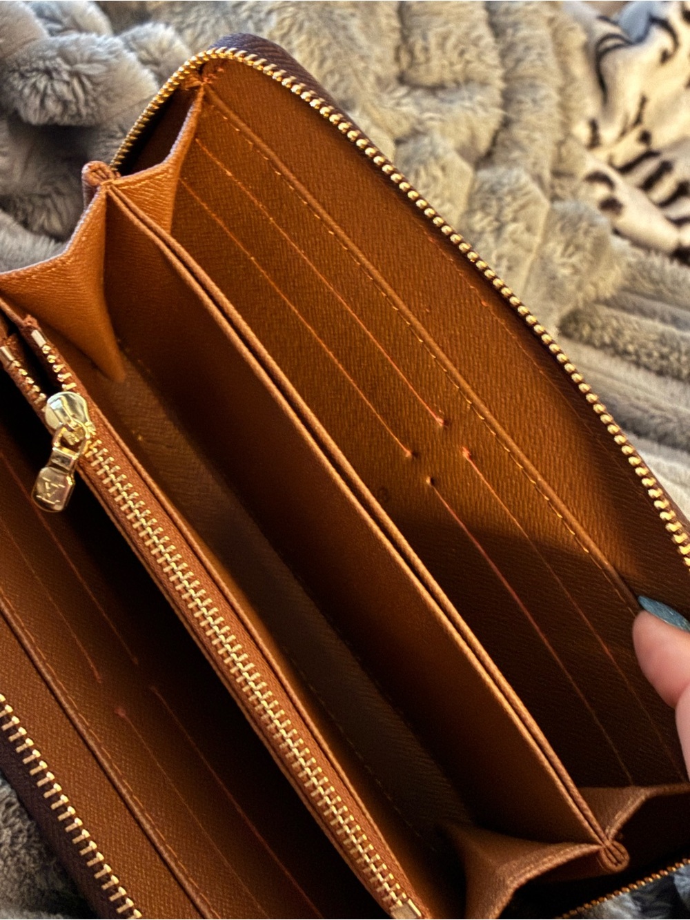 Louis Vuitton Brown and Tan Monogram Zip-Around Wallet - Picture 3 of 6